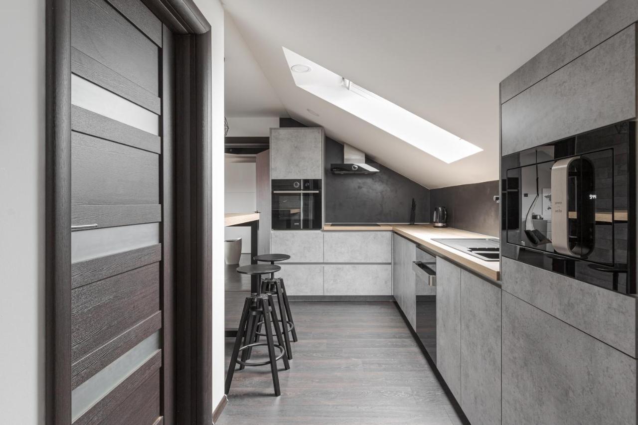 The Attic Apartment ซาเกร็บ ภายนอก รูปภาพ