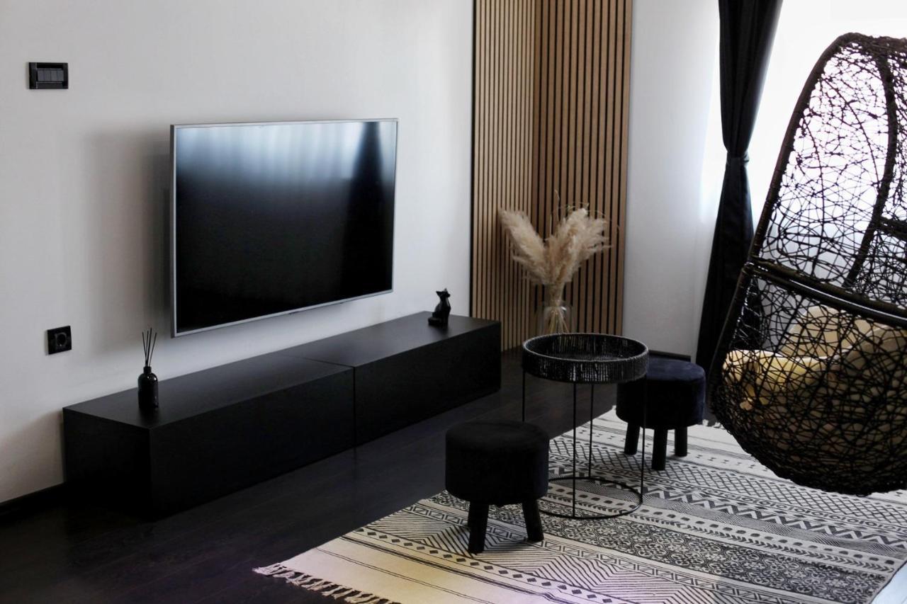 The Attic Apartment ซาเกร็บ ภายนอก รูปภาพ